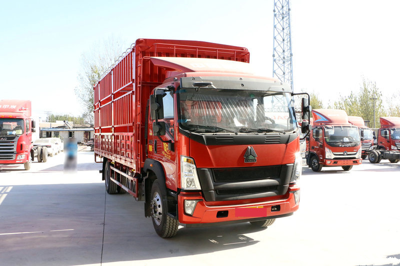 重汽HOWO輕卡 G5X中卡 220馬力 5.75米 國六 排半倉柵式載貨車(ZZ5187CCYK451DF1)